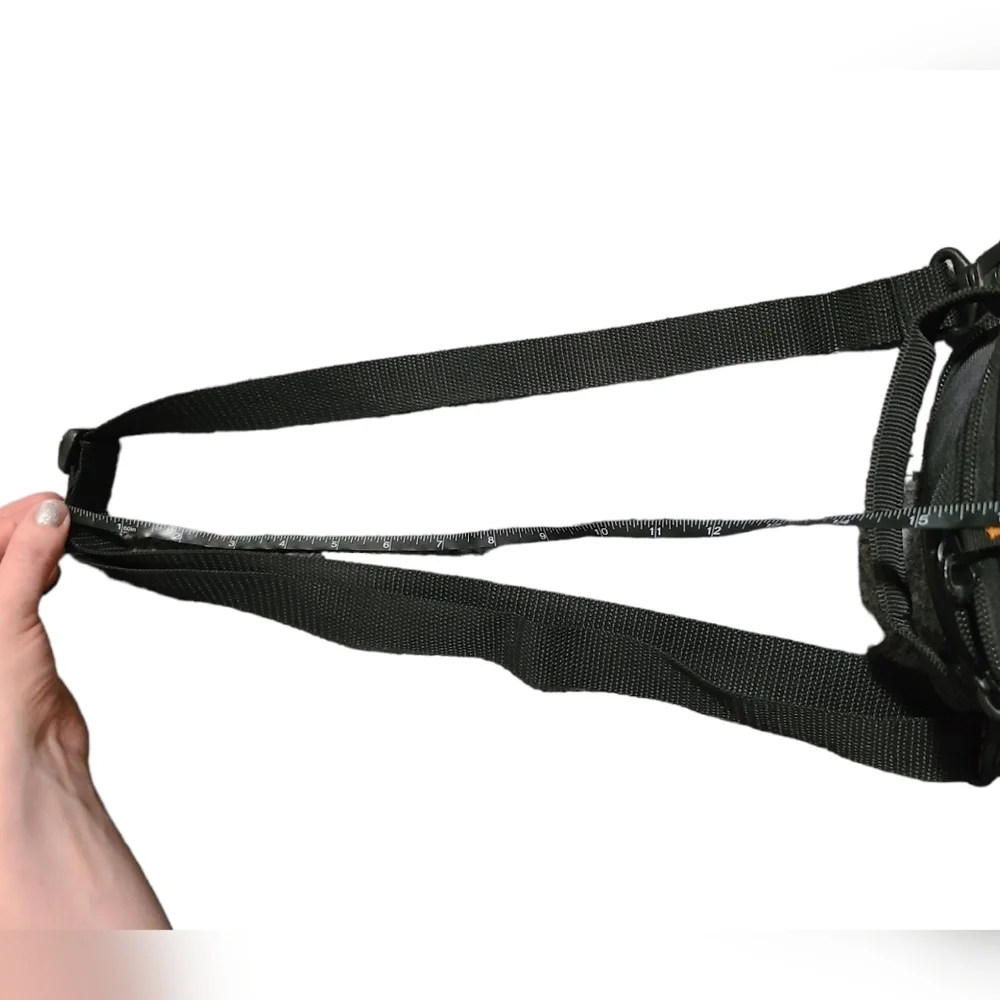 CASE LOGIC zippered camera bag